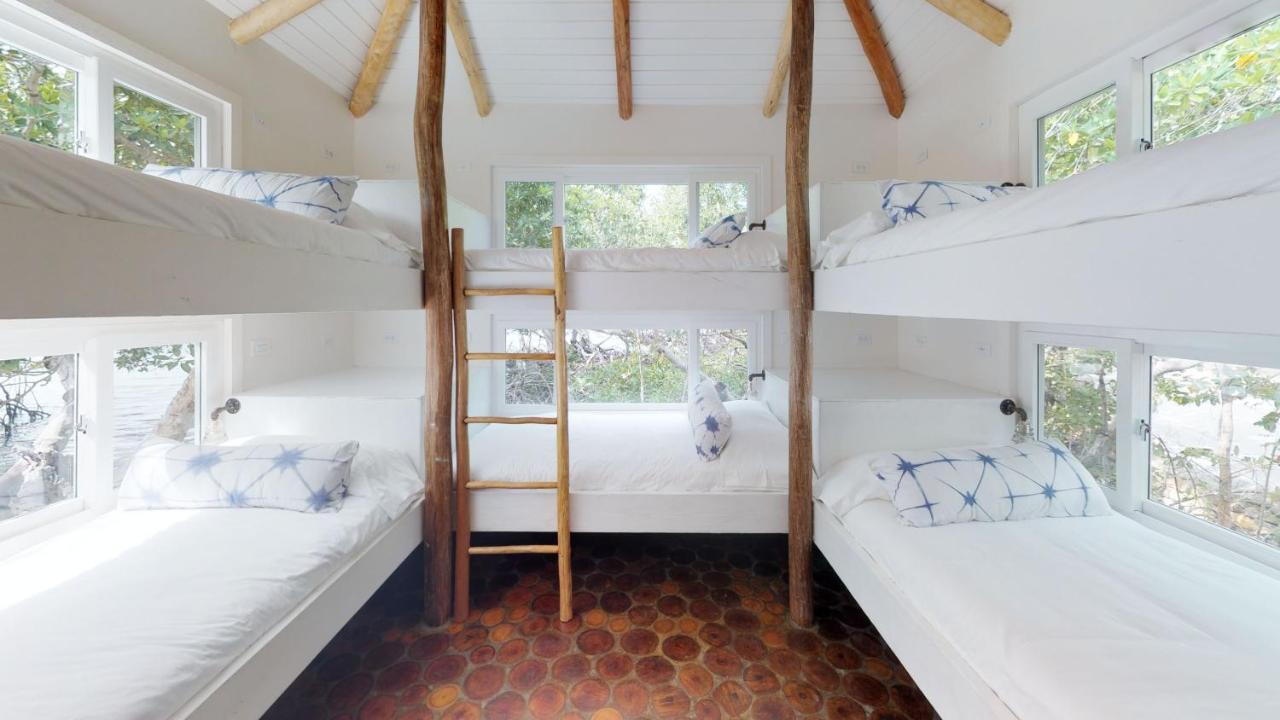 Royal Belize Hotell Thatch Caye Exteriör bild