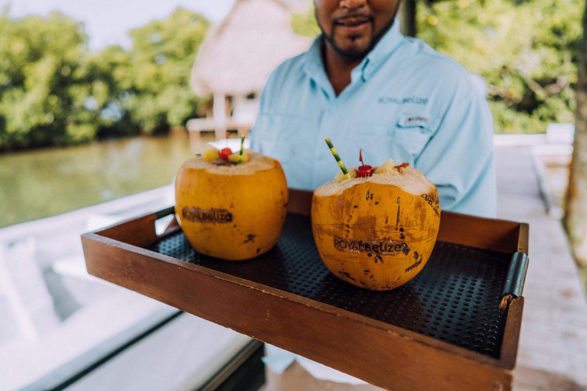 Royal Belize Hotell Thatch Caye Exteriör bild